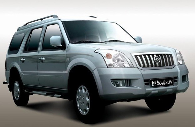 黃海汽車 挑戰者 DD6471B（汽油型）豪華