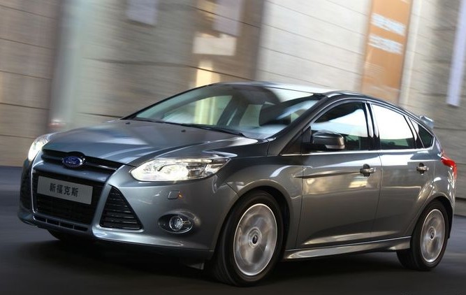 長安福特 ?？怂箖蓭?經典款 1.8L 手動 時尚型 2012款